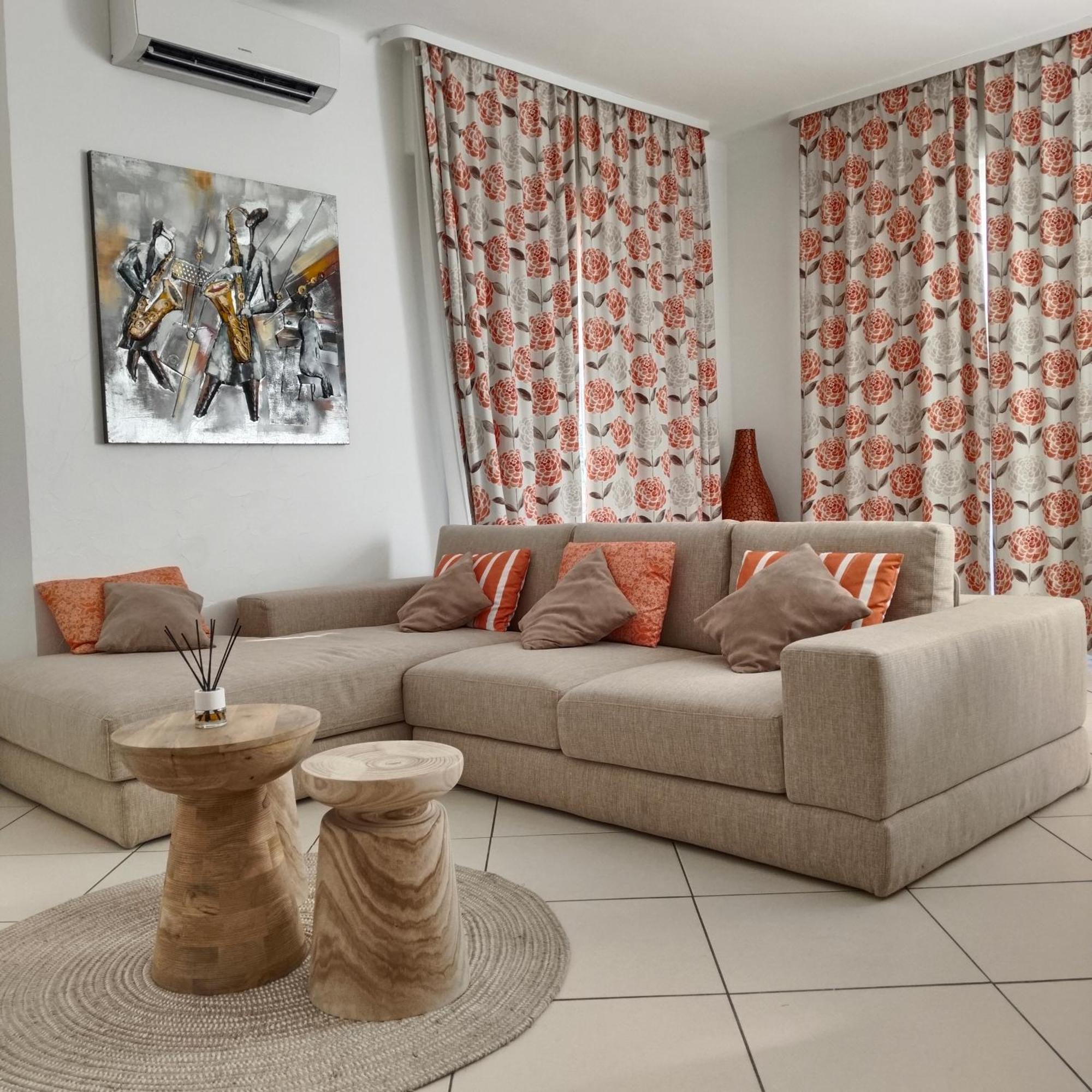 Appartement Couleurs Des Iles , Fréjus-plage